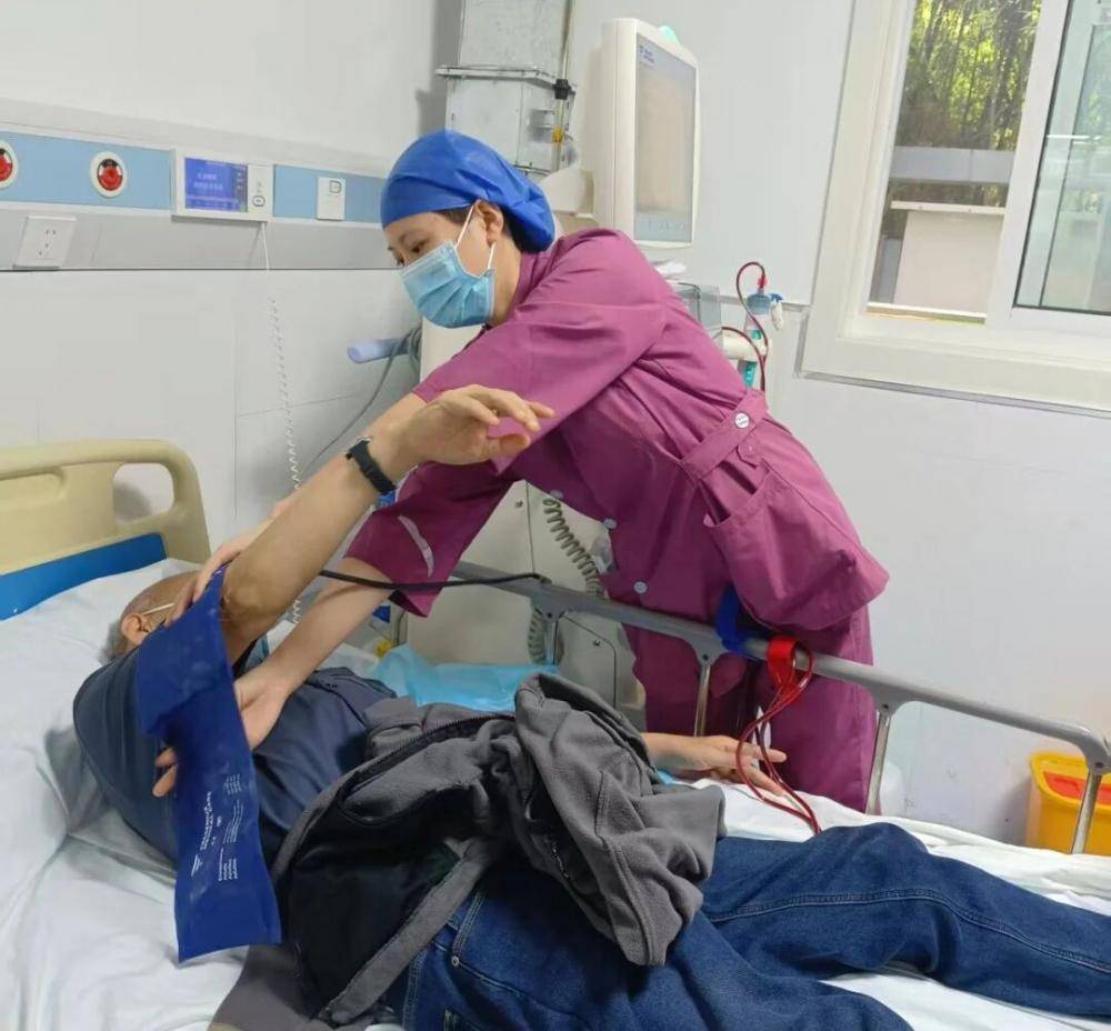 地坛医院预约检查陪诊挂号重症患者全程照料，身心都得到安抚的简单介绍