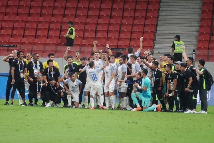 亚冠乙强弱对话：淡宾尼士主场迎伊洛伊洛卡雅，头名能否轻松取胜？