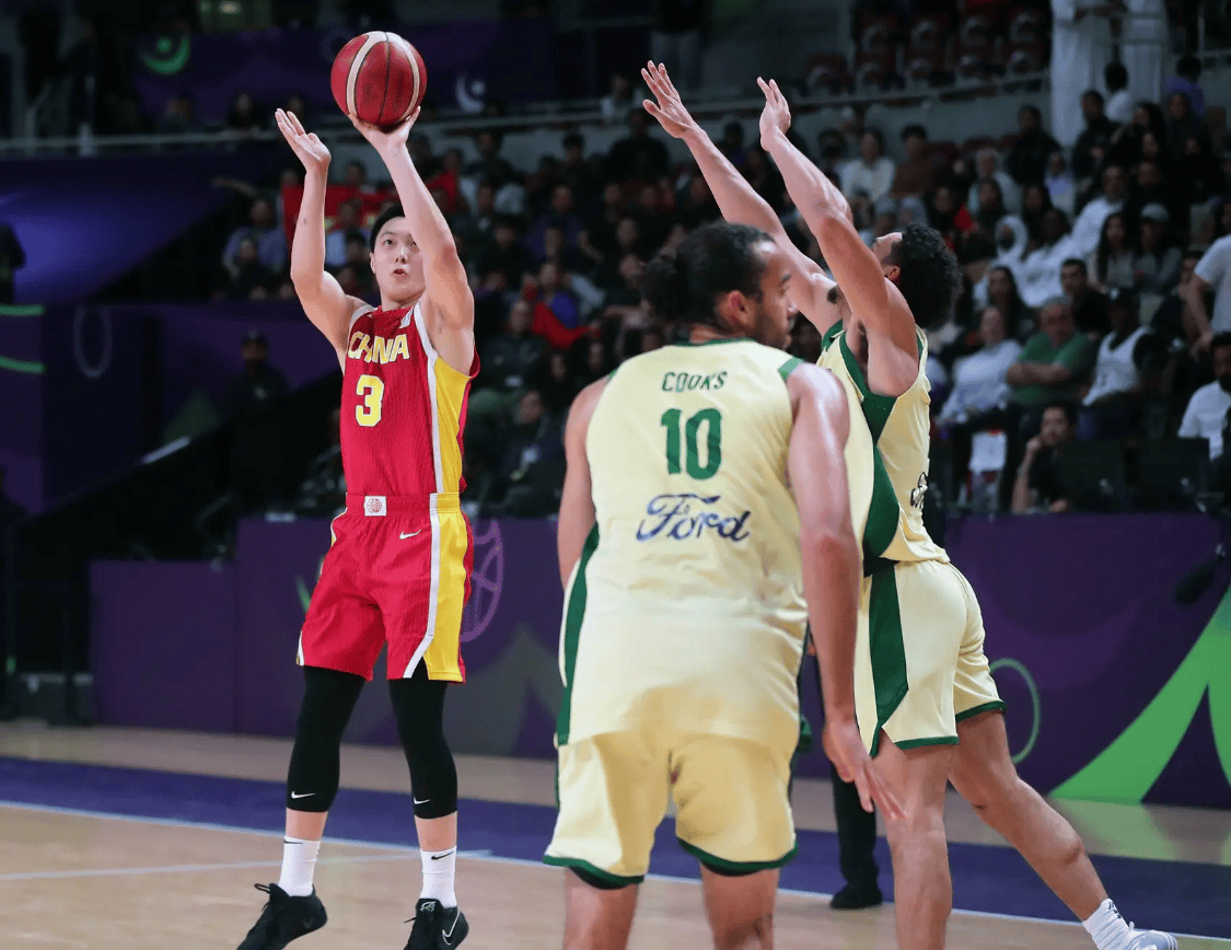 男篮输韩国揪出最大罪人！5中0+在场输15分，郭士强别让他首发了