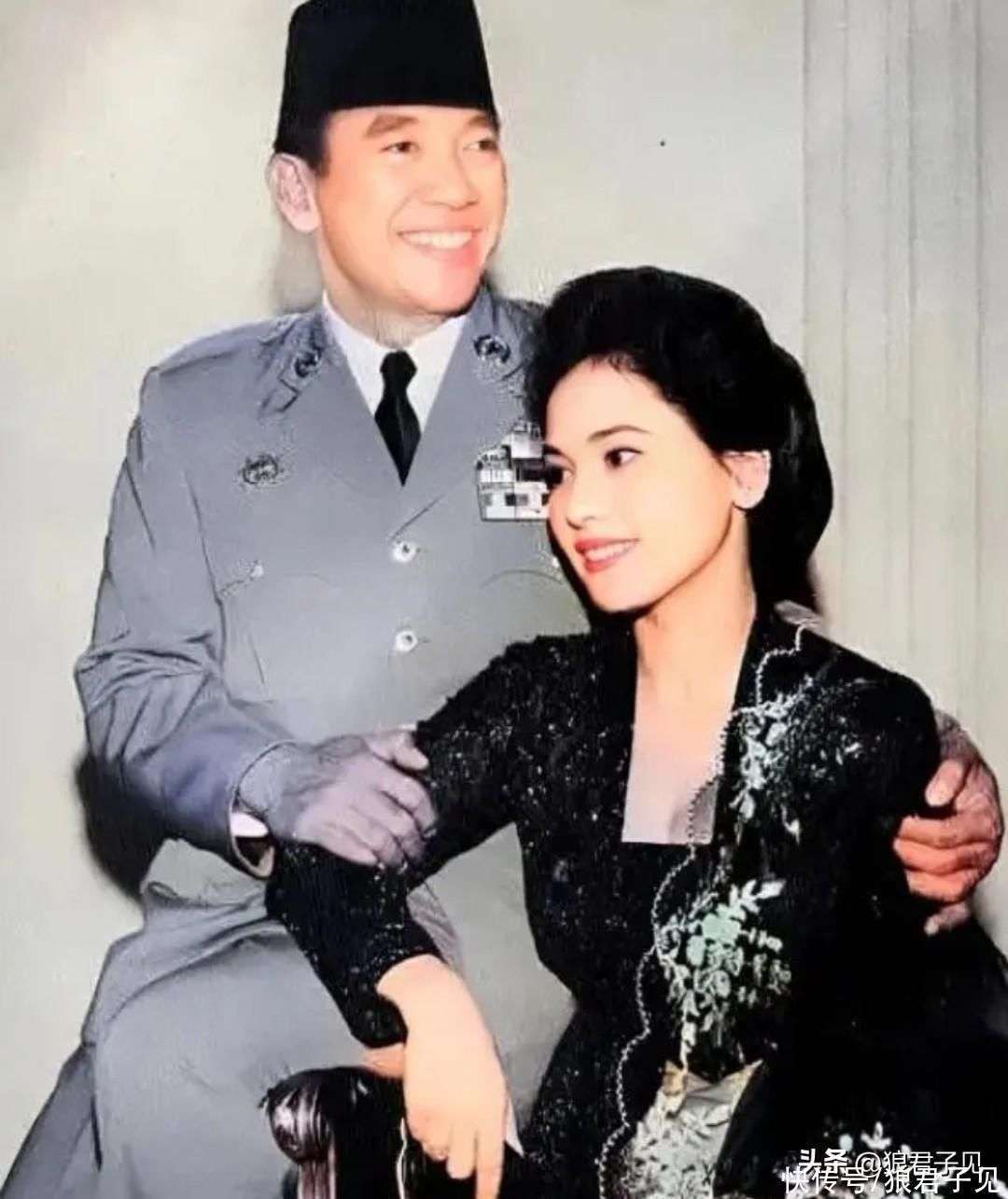 作为曾经的贵妇和国母,又因其年轻貌美,黛薇夫人在欧洲上层社会迅速