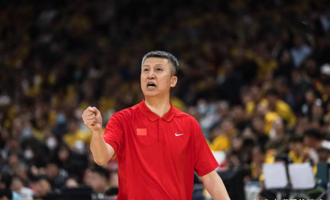 高诗岩空篮失准+赵睿缺阵，男篮若要复仇韩国急需孙铭徽回归？