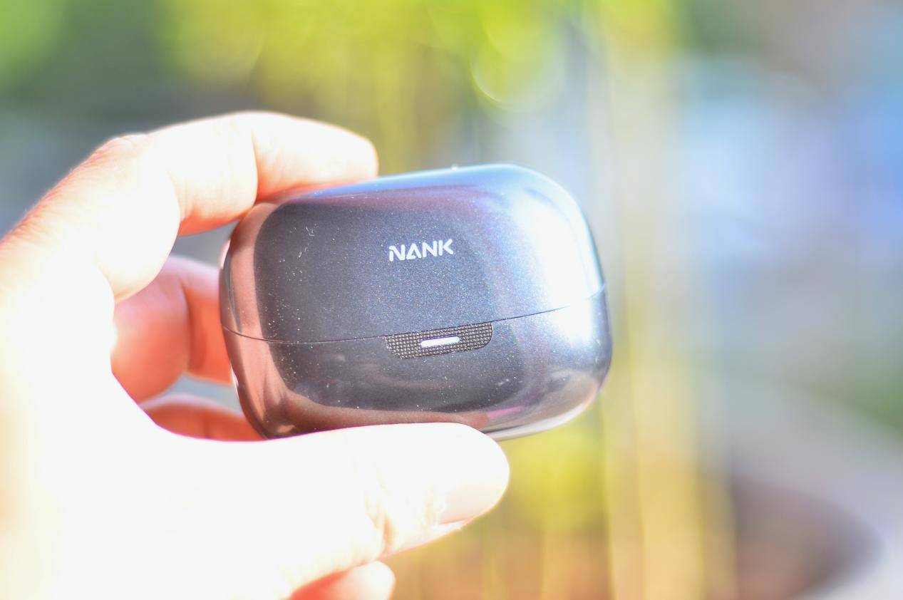 发烧音质佩戴舒适的南卡Clip Super2耳夹式耳机，还带多种AI功能