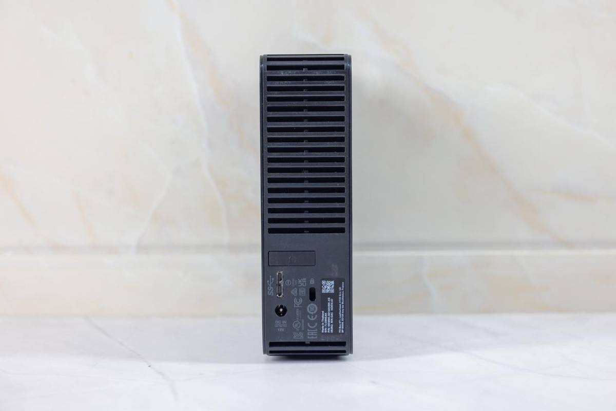 小姐姐的大别野安全下车,1T不足100元,WD Elements 14TB开箱体验