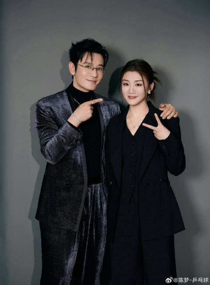 陈梦晒与黄晓明合照,黄晓明回应:是谁这么幸运 插图4 陈梦晒与黄晓明合照,黄晓明回应:是谁这么幸运 插图4