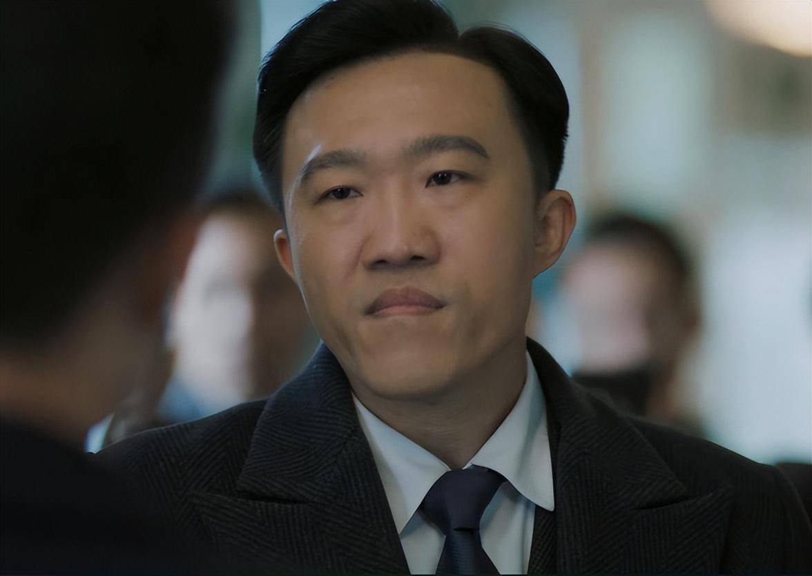 央视《隐锋》唯一败笔,观众:看他演戏真别扭