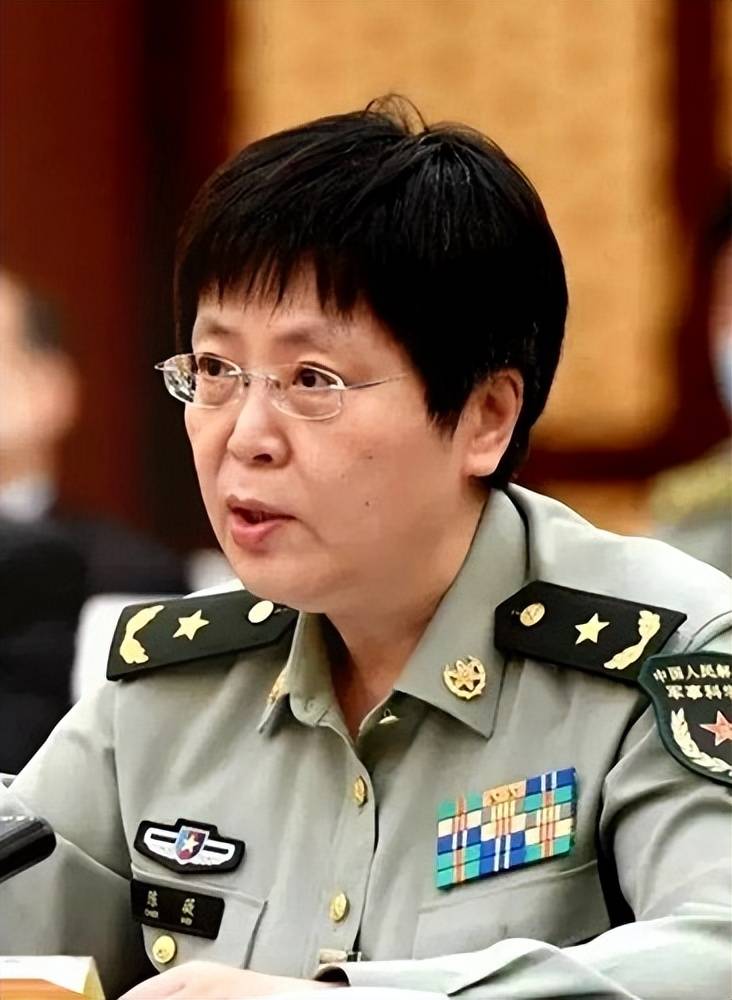 女英雄陈薇,结婚30年没做过家务,丈夫:做家务是对她才能的浪费