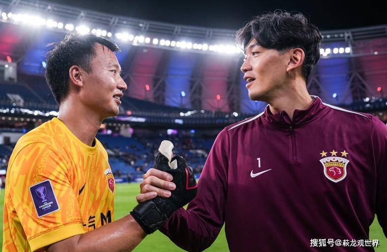 核桃+杨皓宇打亚冠，海港三星差哪？陈威替补太浪费了！申花何不砸下夺冠