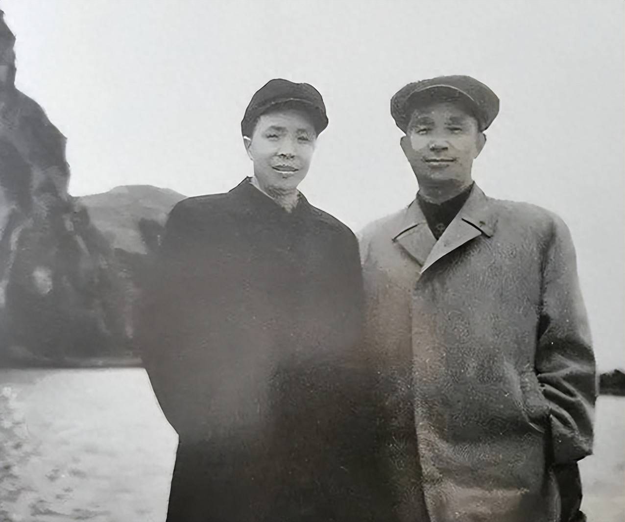 2002年,谭启龙见到刘英之子刘锡荣:要在纪检岗位上作出成绩