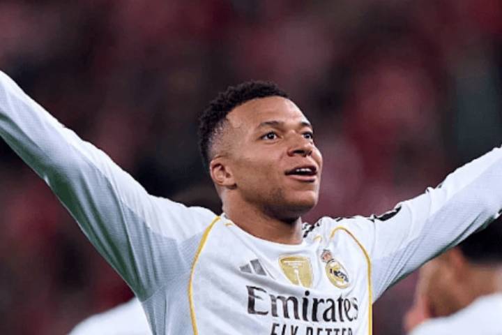 皇马敲定姆巴佩入选出战曼城关键战