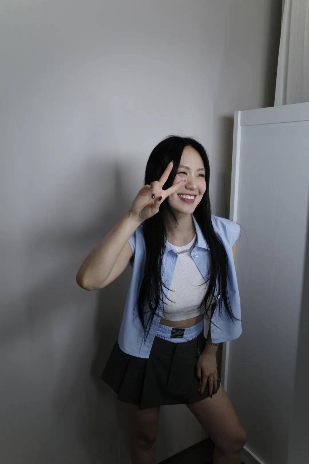 孙盛希登韩国dingo music成首位华语歌手亮相节目震撼海外乐迷