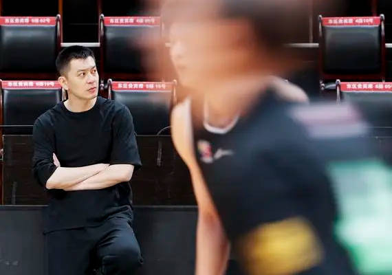 杨鸣：想为辽宁球迷去战斗 他们是我们最大的动力