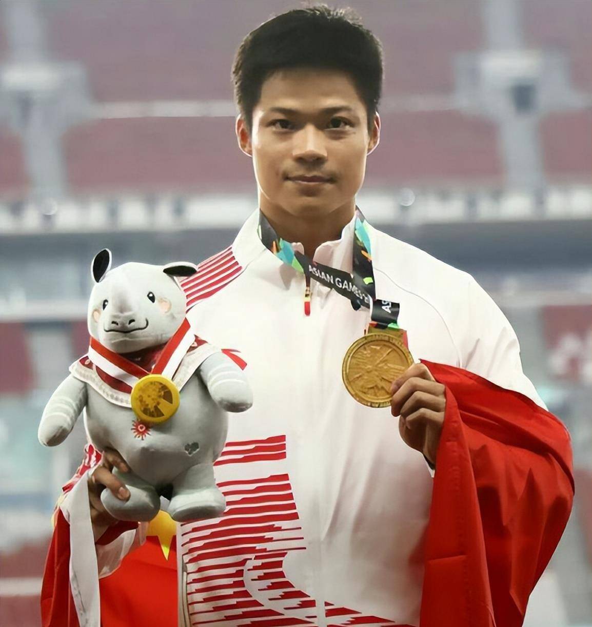 直到看到苏炳添退役发文,才懂刘翔当初那番话的含金量