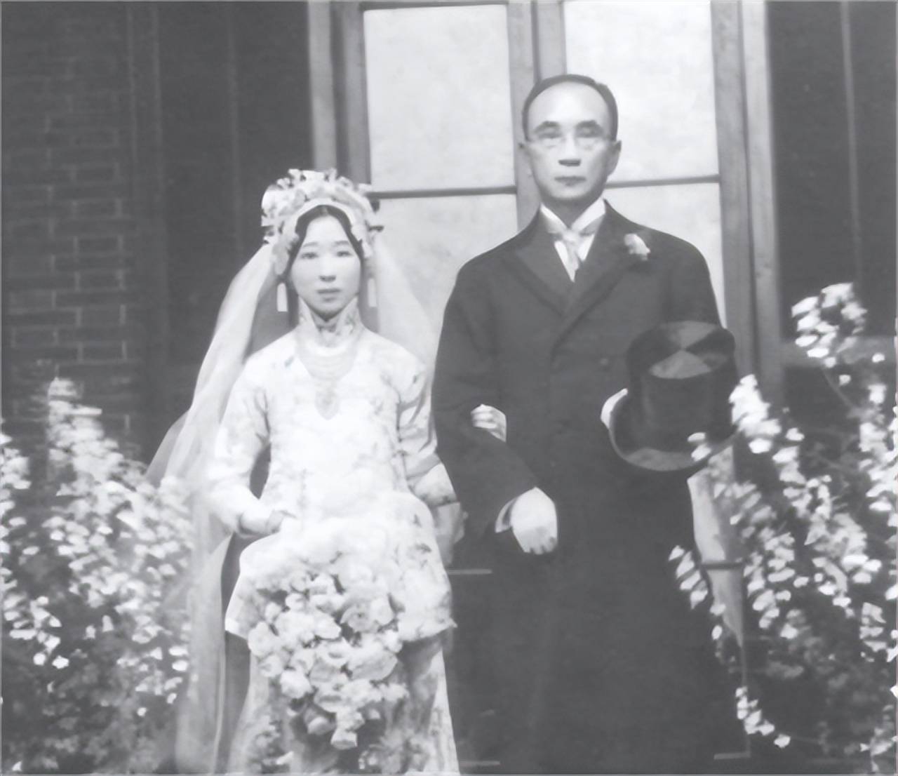 蒋介石劝唐绍仪别当汉奸,结果被连拒三次,怒令戴笠:杀之