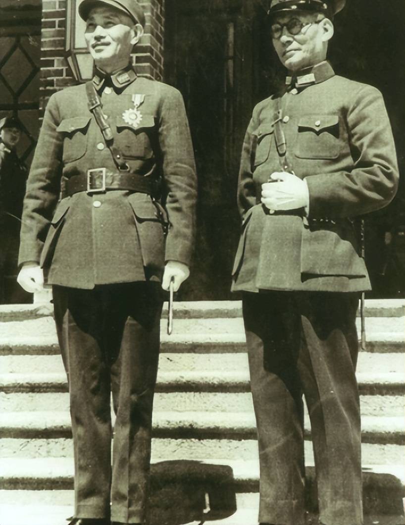 50年龙云听闻三子被枪决悲痛欲绝,见到张显扬后怒骂儿子坏,为何