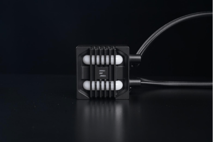 性能颜值性价比三重在线-zalman 思民ALPHA2 SE A36 水冷散热器