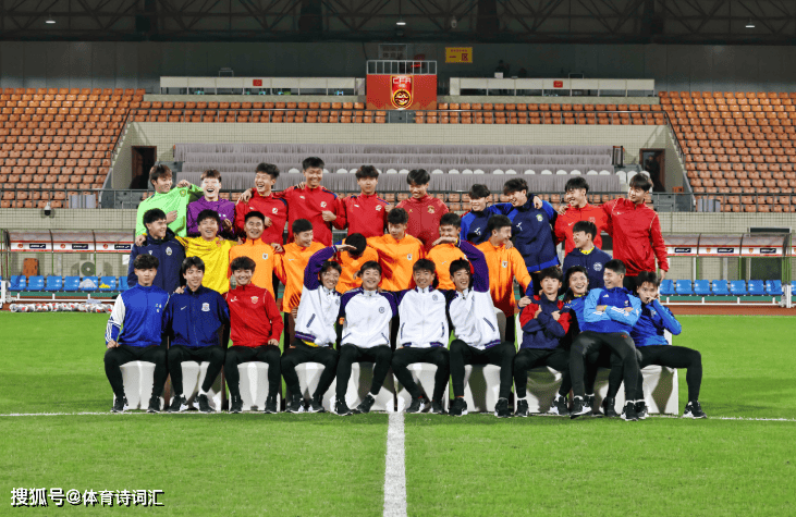 中国足球2025低迷成绩汇总，激励2026，多线出战期待反弹