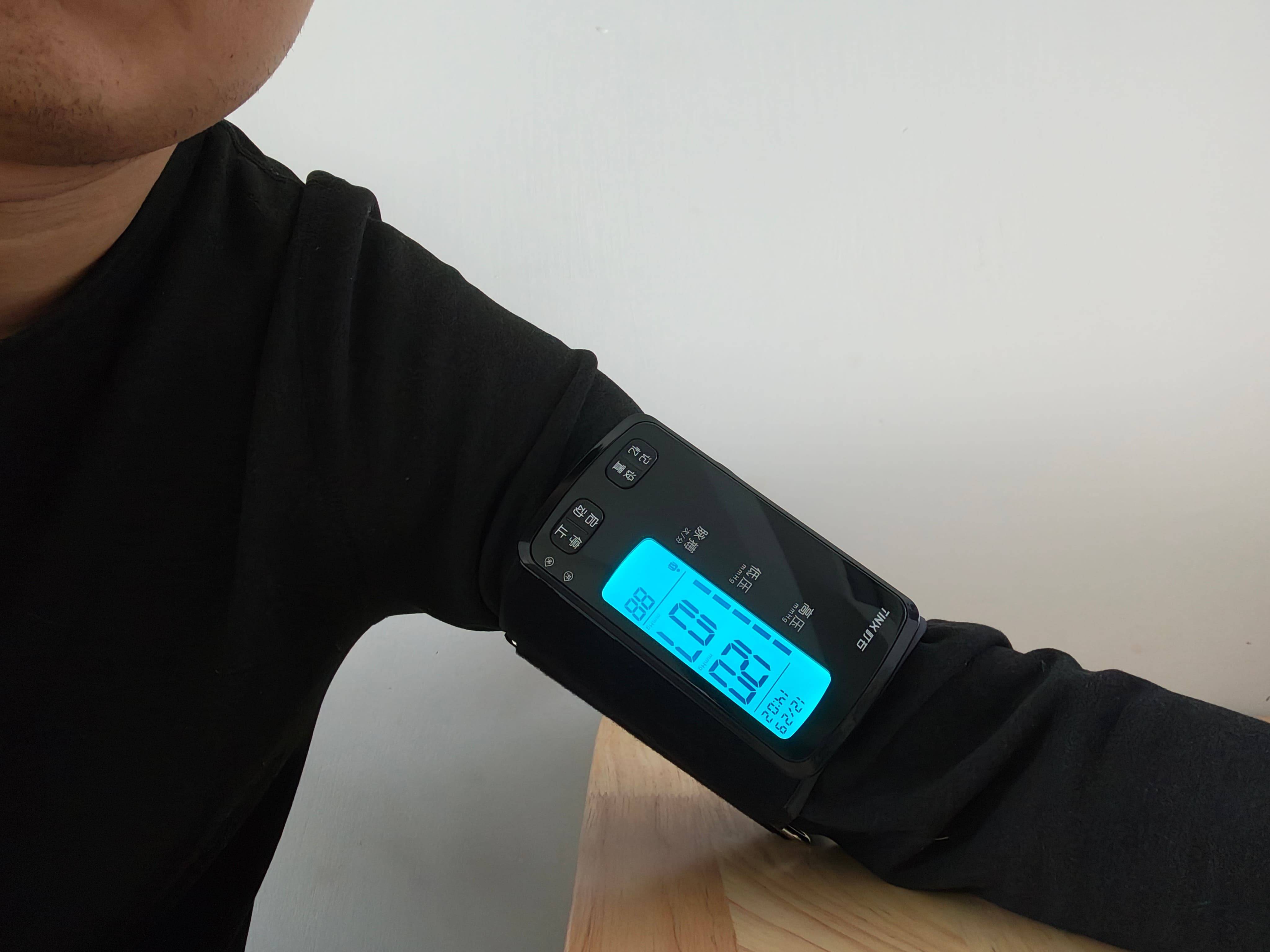 血压计怎么测量血压?町石U80S血压计教父母轻松操作