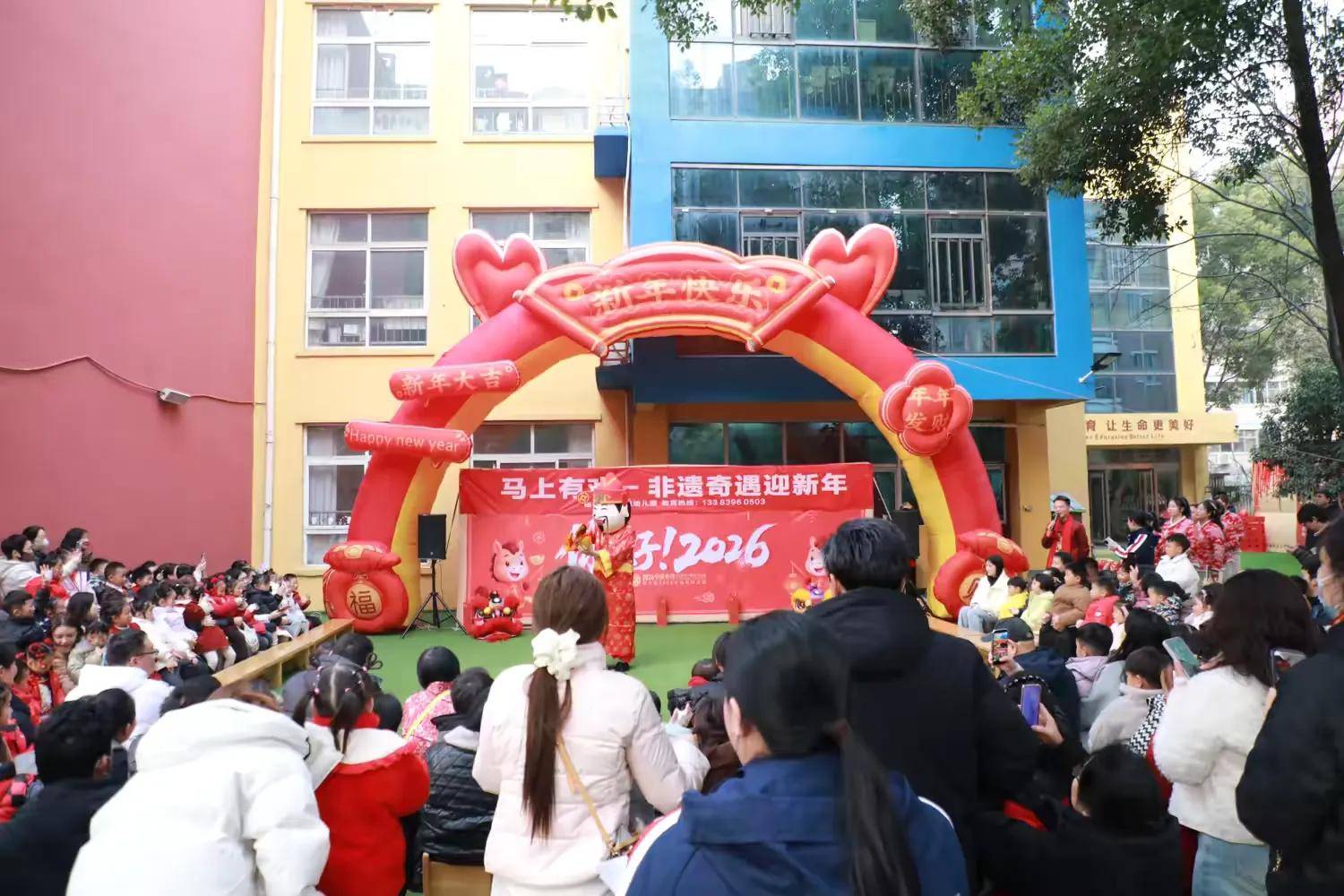 ������Է�����׶�԰Ԫ�����Żů������