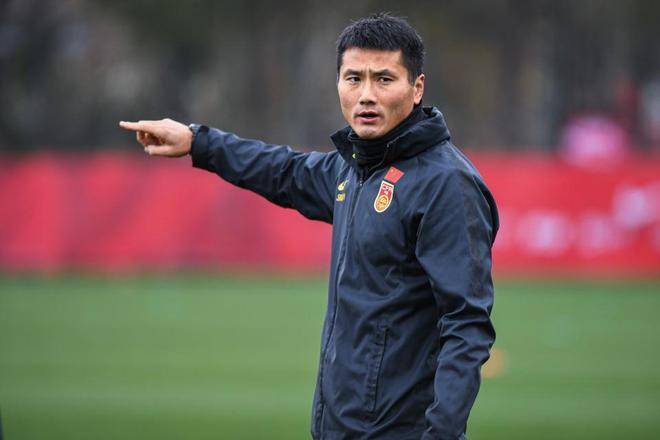 国足名单3大争议：均龄29岁！集训23天+远赴迪拜，或非邵佳一安排