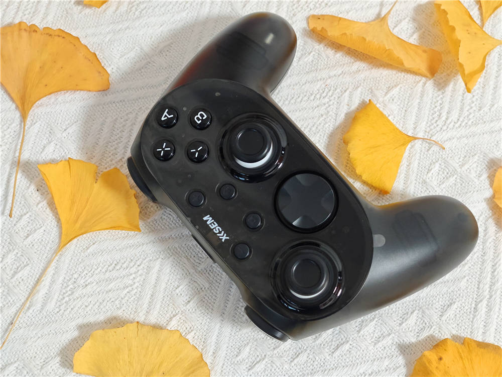 西圣GC1游戏手柄体验：多设备兼容，全平台无缝切换