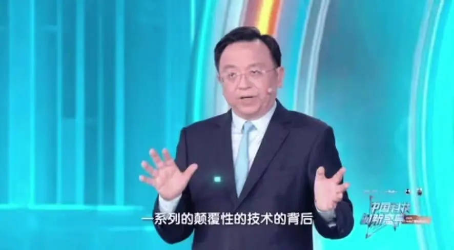 科技与艺术的创新演绎，比亚迪科央视晚秀肌肉！