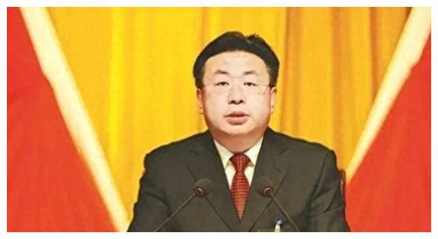 在媒体刊文喊书记抓,抓书记的胡书记,这回真被抓了