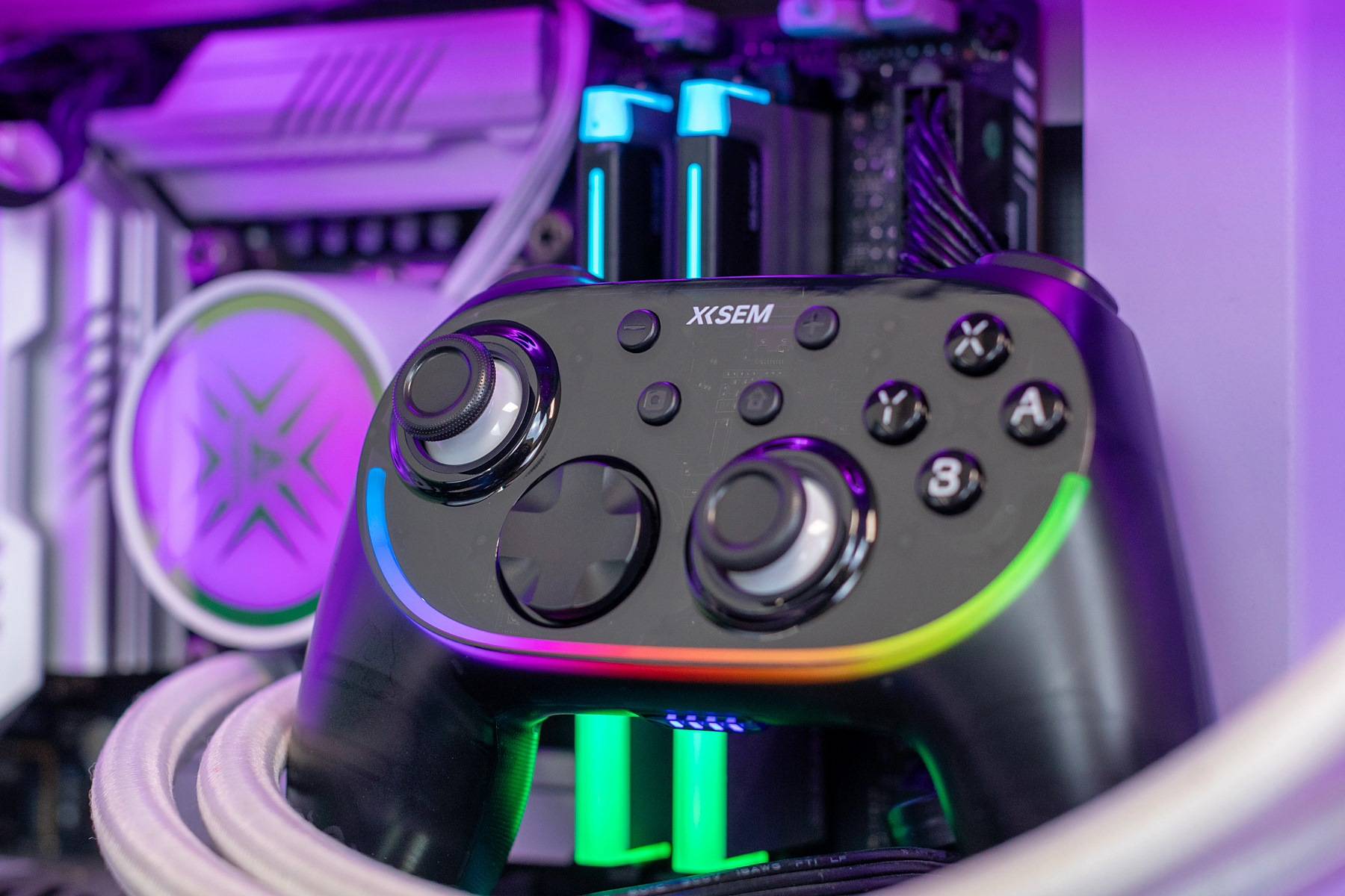 解锁游戏通关密码，西圣GC1游戏手柄让我轻松战胜大BOSS