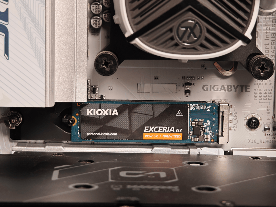 铠侠PCIe5.0固态VC10实测:生产力、游戏体验双重飞跃，性价比首选！