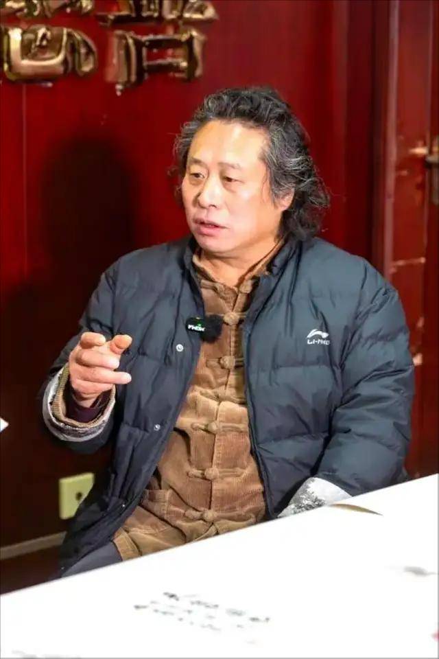 慈善艺术家风采专栏｜笔纳大千：袁草的水墨修行与慈善远行