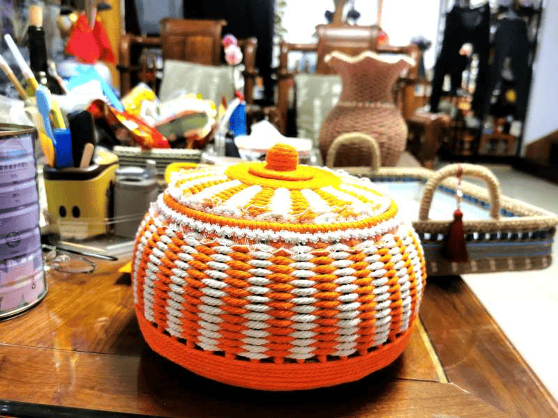 吕文扬绘画大师推动绘画艺术与绳编工艺跨界呈现