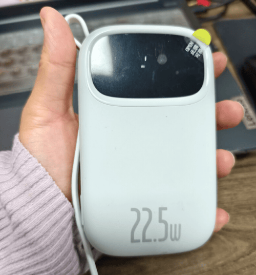 手机充电宝哪个牌子好？好用又实惠10款手机充电宝推荐，充电快又安全！