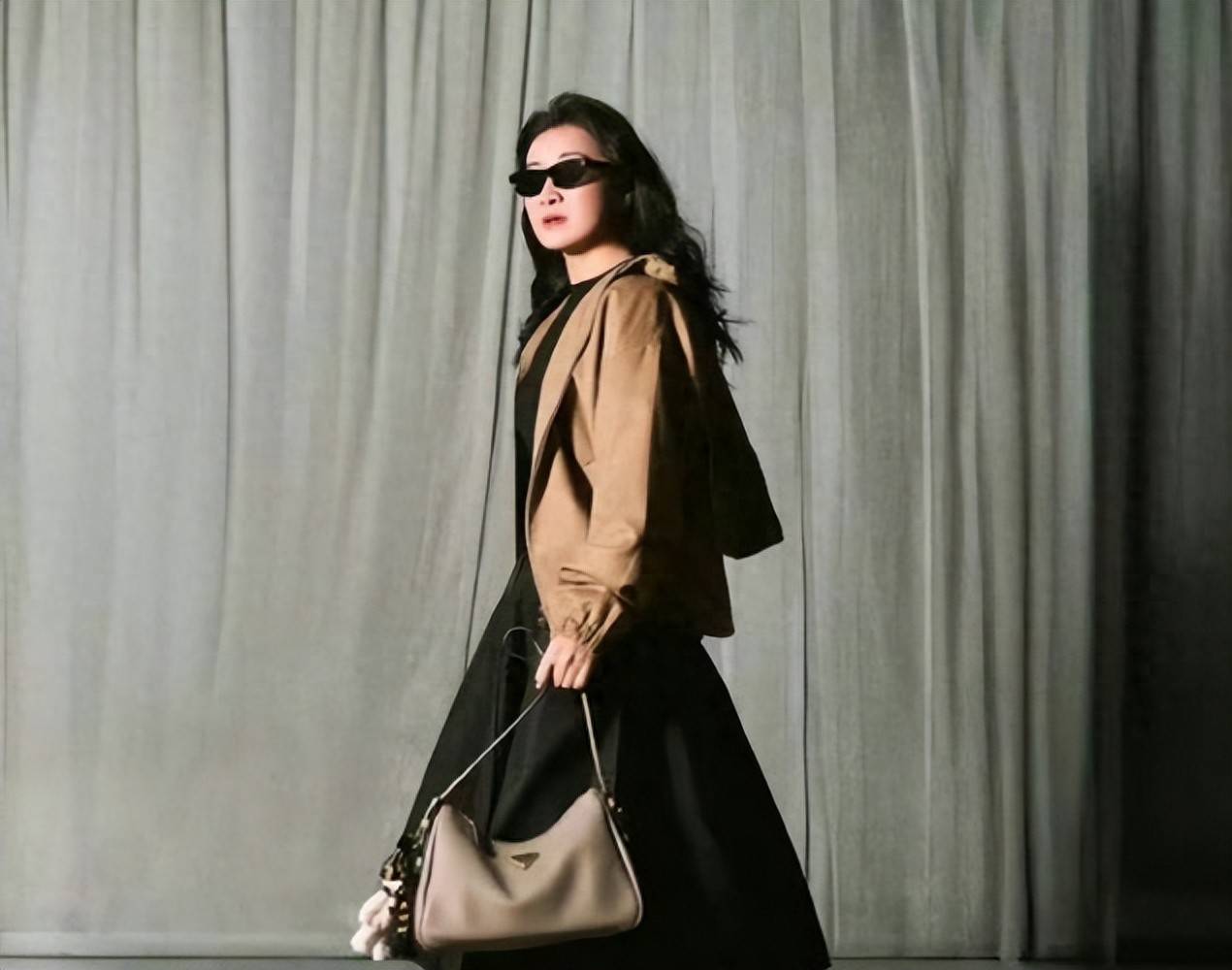 原创            内娱终于出现能接班“贾玲”的艺人，《转念花开》会让杨紫飞升吗