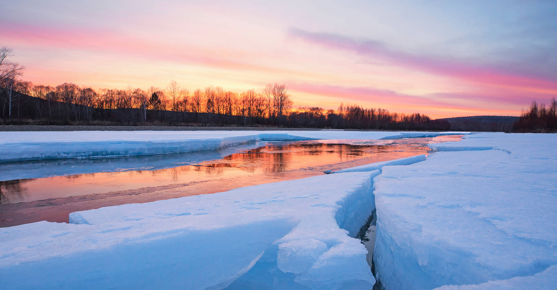 多城市线下孕产活动的母婴平台与线上平台区别