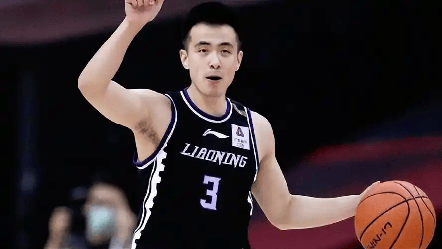 莫兰德被裁？单打失误，谁注意赵继伟举动，乌戈官宣决定