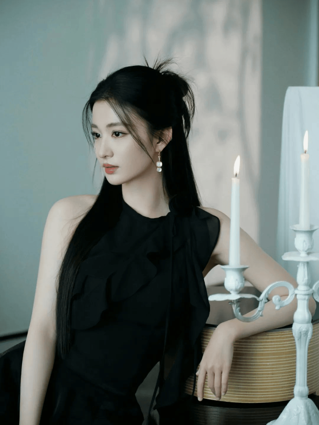 Share | 王楚然，雪肤花貌，玲珑曲线，性感写真壁纸