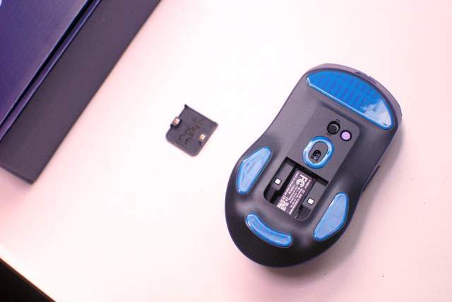 续航怪兽遇上电竞王者：雷柏V700DIY-98长续航版 &amp; VT9 MAX鼠标实测