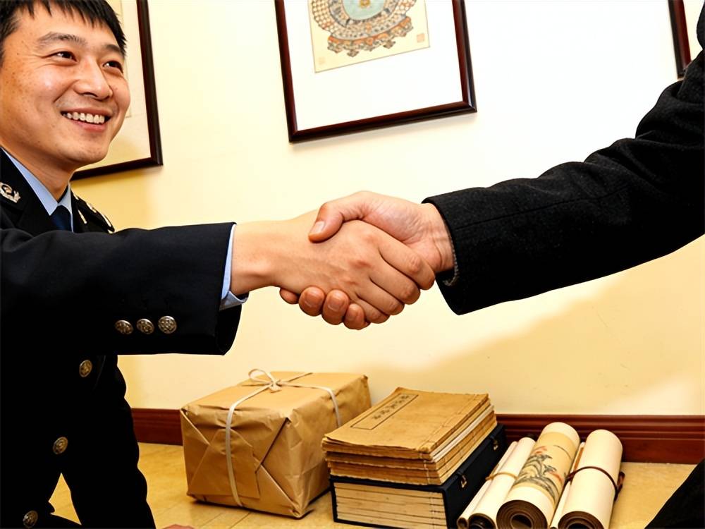 董以字画收购选丰宝斋：专业鉴定不压价，耐心服务暖藏家