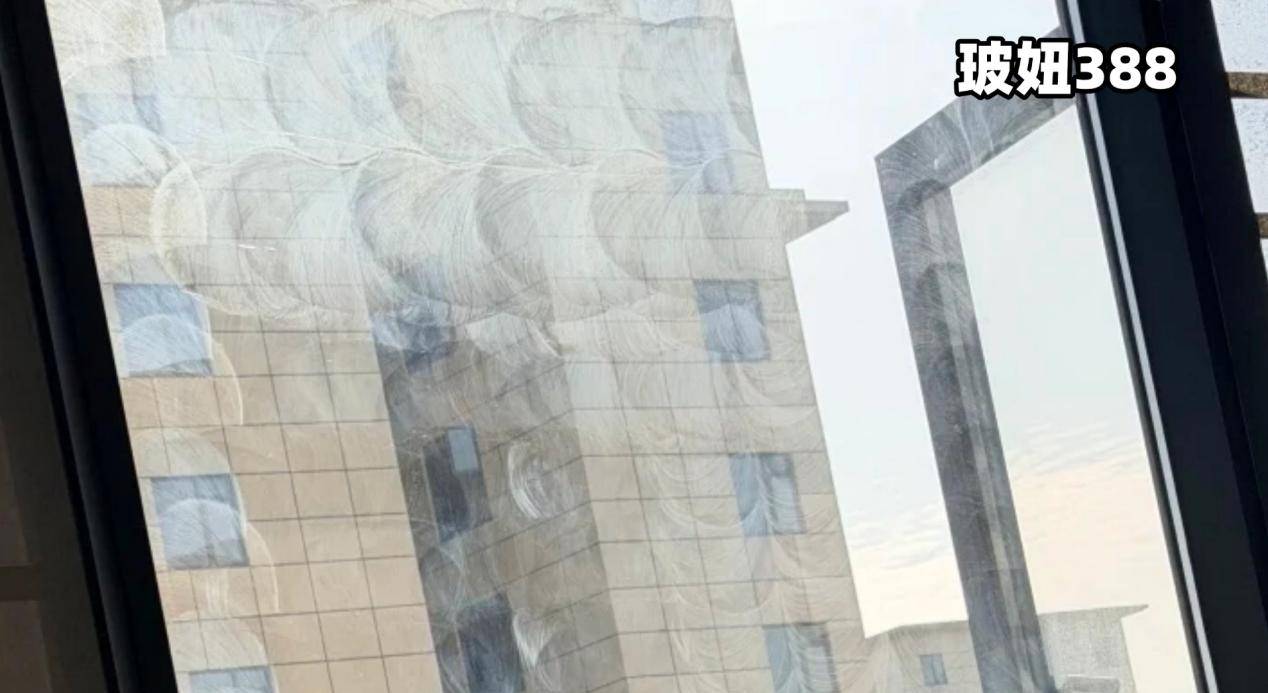 玻妞388好用吗？2026擦窗机器人横评：希亦W1、玻妞388、康佳深度对比