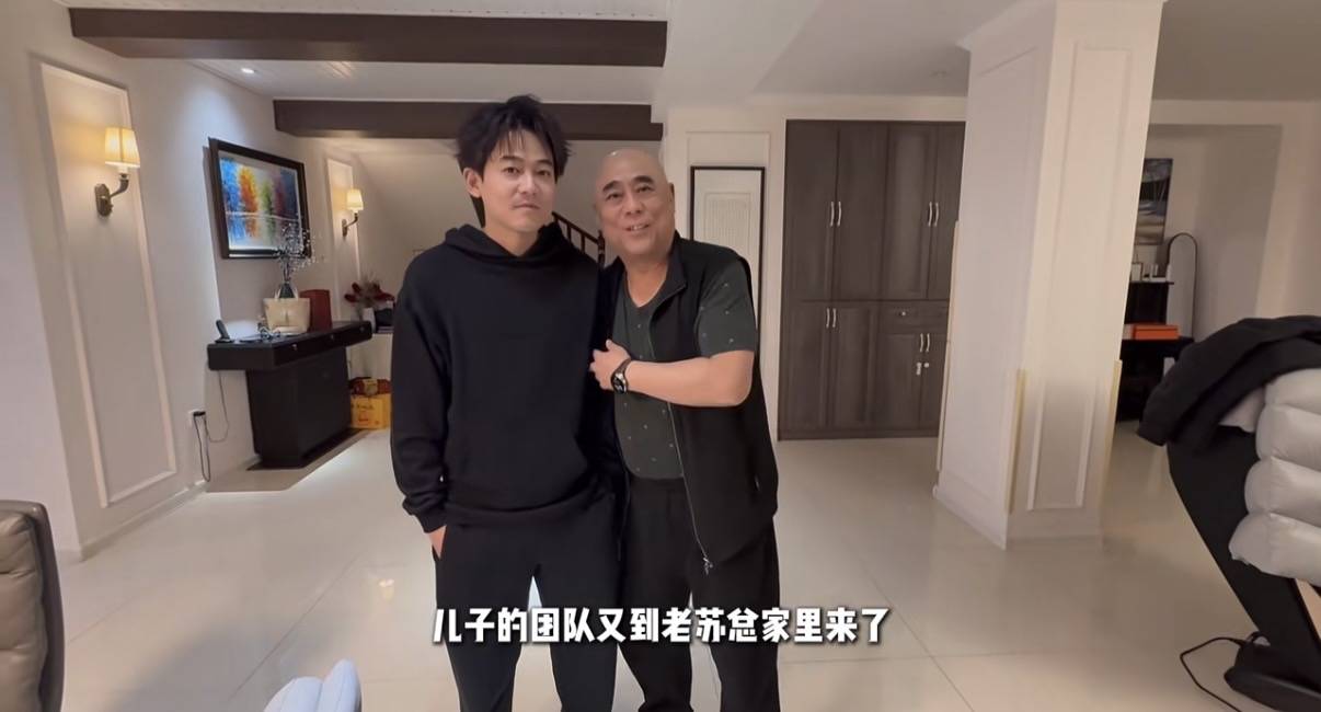 原创            苏醒在父母家宴请龙哥，阿荷准备8凉8热16菜，住300平复式真气派