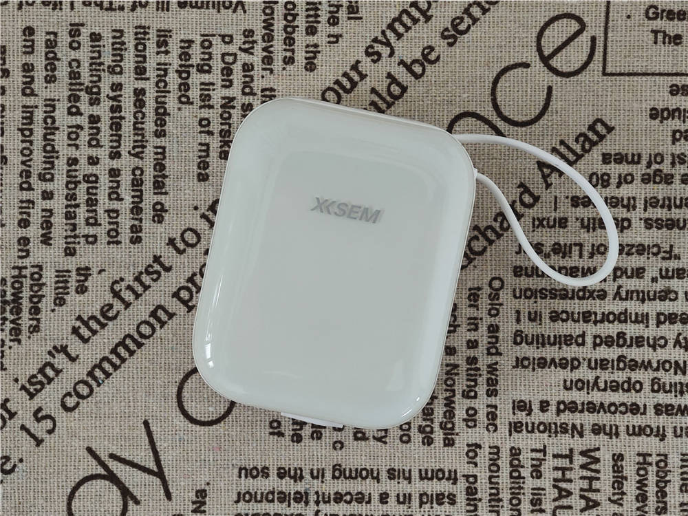 西圣PB-S半固态充电宝：自带双线，支持快充，安全耐用