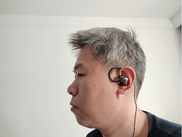 百元HiFi的越级惊喜：西圣入耳式HiFi耳机深度评测