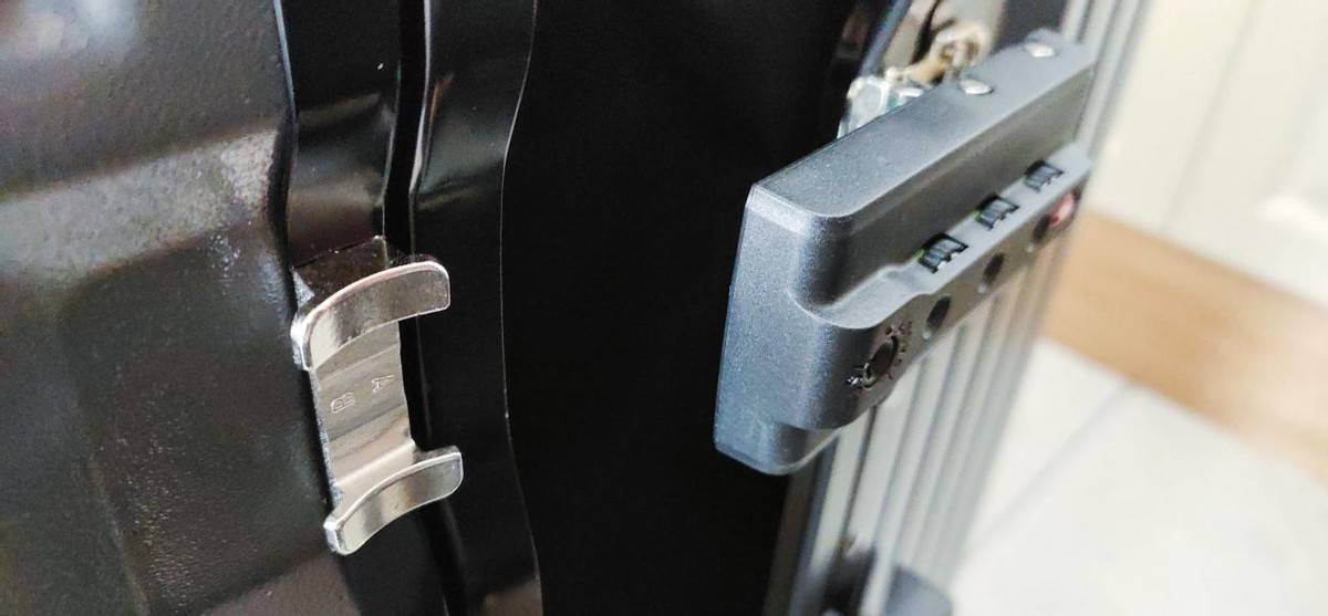 200KG 承重+4 层进口科思创，GaKior行李箱测评：非时尚6 防，耐用性一流