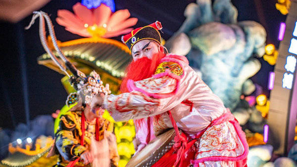 黄河万里归心切，央视聚焦济阳年——沉浸式非遗盛宴，演绎一城灯火映团圆