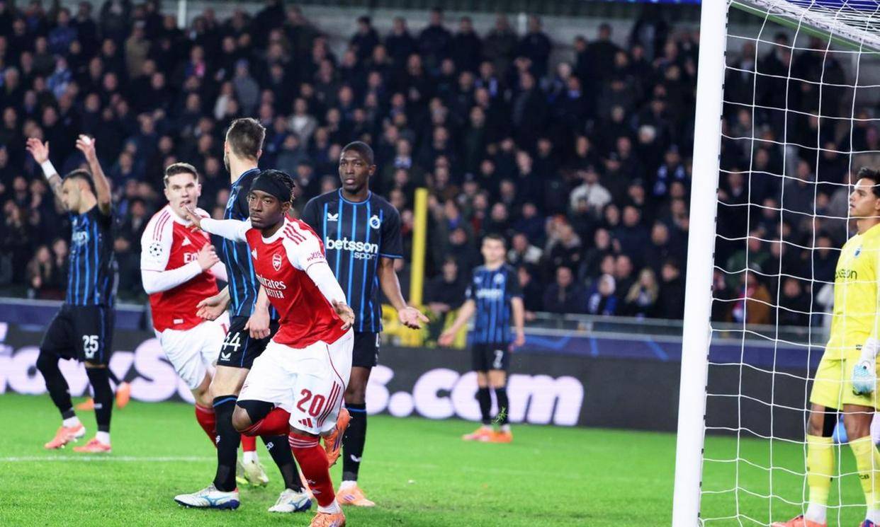 阿森纳四线奋战仍领跑联赛，欧冠足总杯联赛杯皆有希望，如何调配阵容避免伤病与疲劳困扰