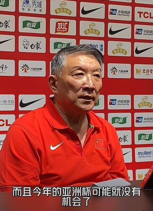 宫鲁鸣弃李梦豪赌张子宇，女篮放弃快灵准只为打造2米26巨塔