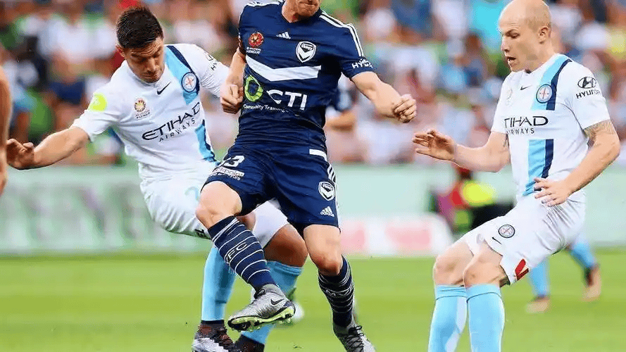 亚冠精英：墨尔本城VS布里兰，谁将是最后的胜利者？