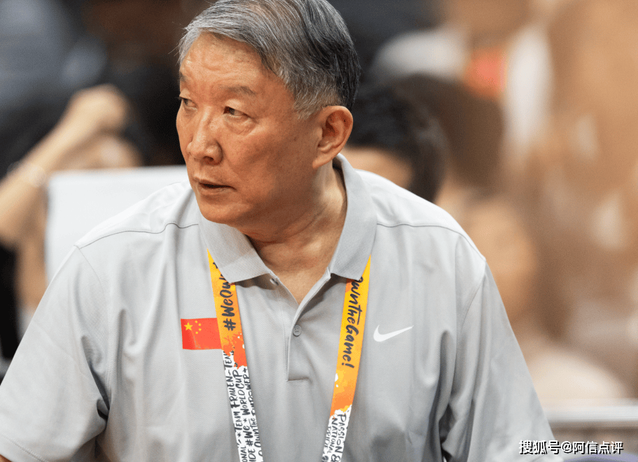 女篮3大得分手崛起，宫鲁鸣看好2黑马，李梦、李月汝跟韩旭将联手