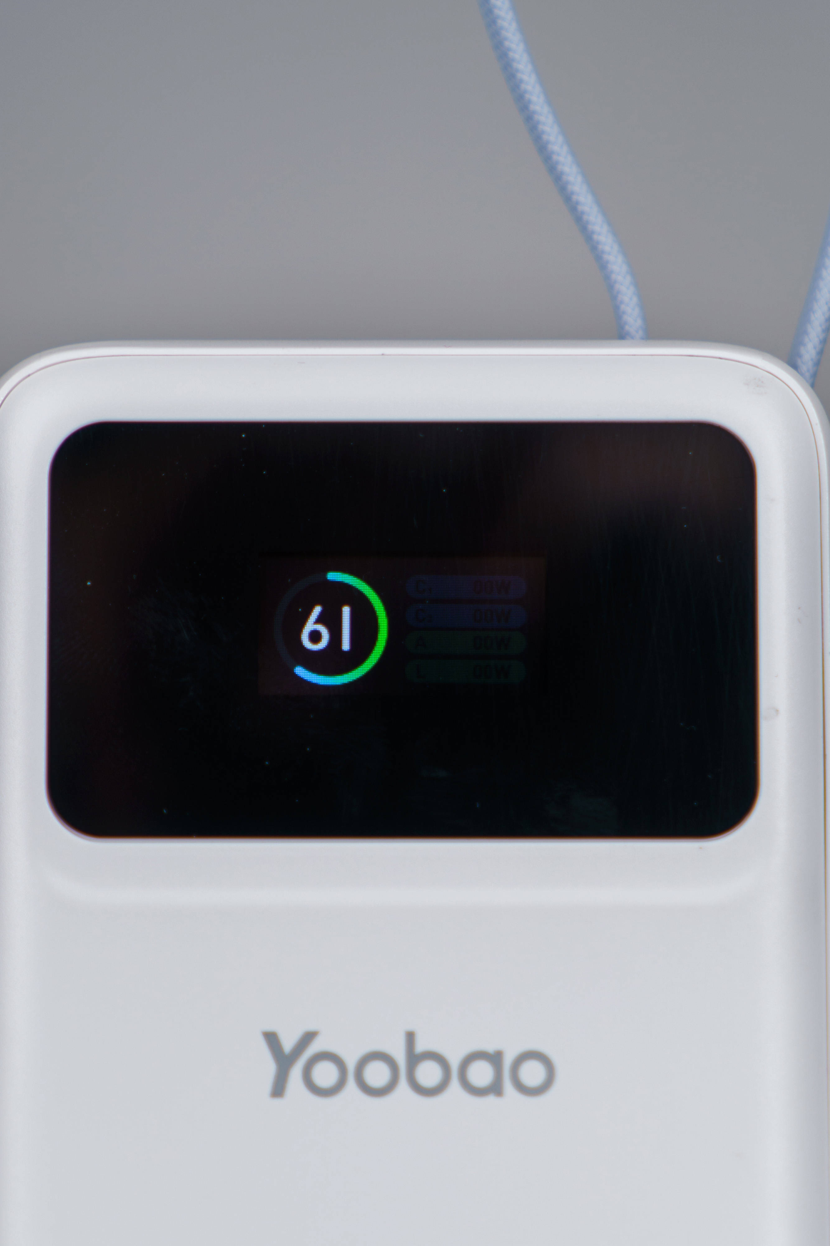 不到2.3张就能买到屏显大容量充电宝你敢信？羽博自带双线充电宝分享