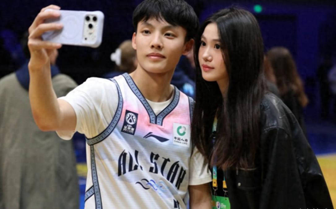 徐杰全明星赛夺MVP，26岁崛起为CBA巨星，甜蜜恋情惹人羡慕