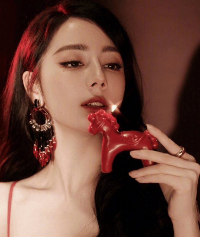 迪丽热巴网络侵权案胜诉 获公开道歉及2050元赔偿